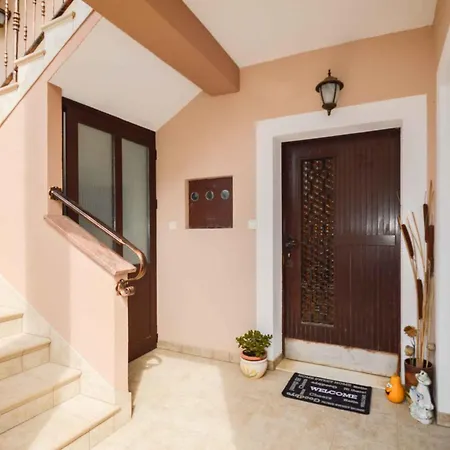 In - Istrien 17457 * プーラ