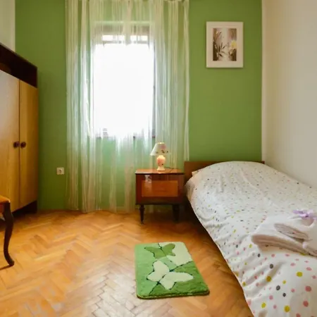 アパート In - Istrien 17457 プーラ